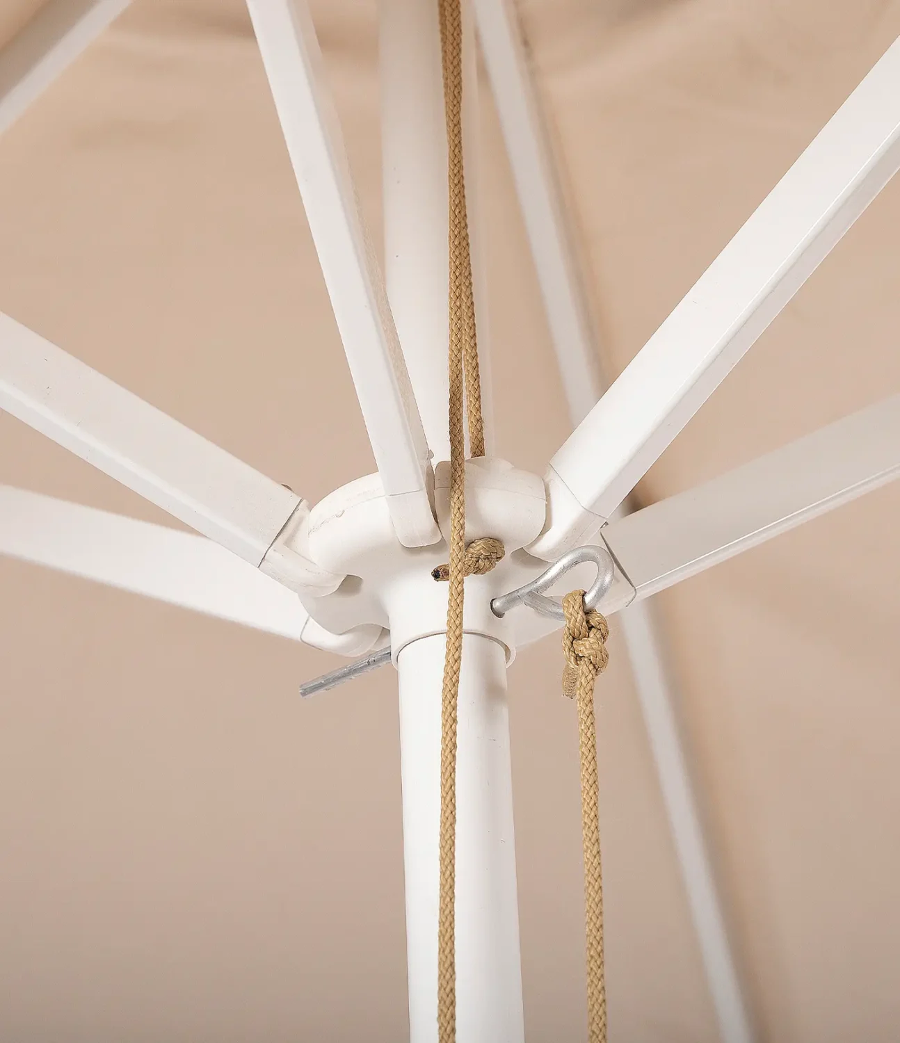 Πάνινη ομπρέλα για beach bar και ξενοδοχεία